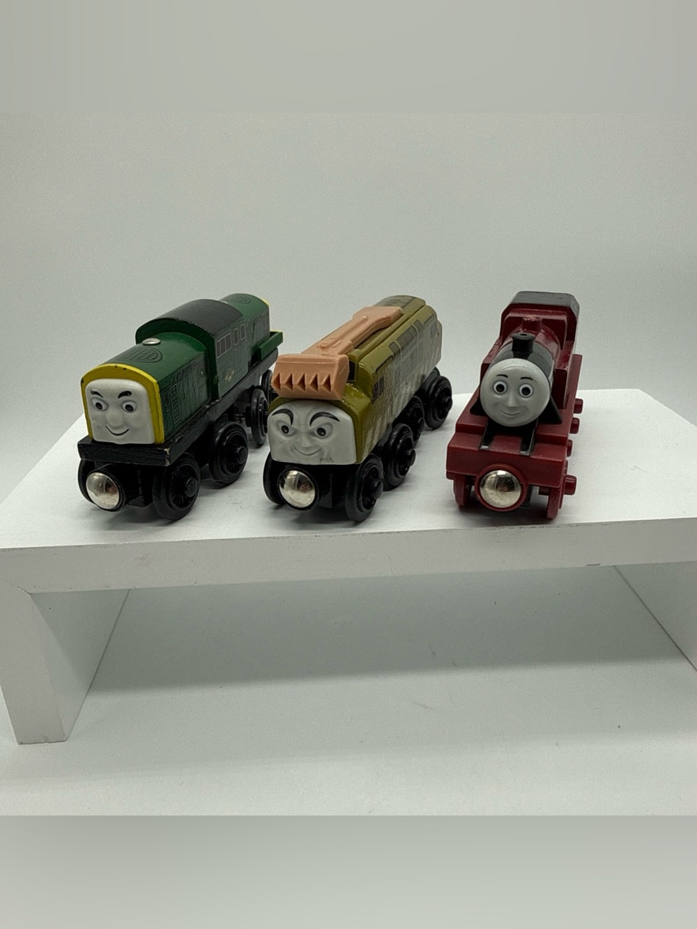VTG Thomas Wooden Railway Derek Diesel 10 Arthur Learning Curve Magnet Train Lot